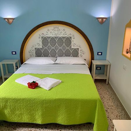 Bed & Breakfast Sole Azzurro Custonaci Exterior foto